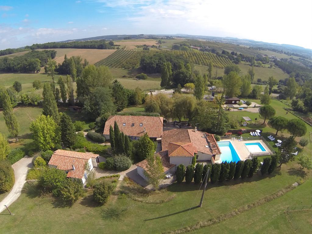 La Grange Du Cheval Blanc Villeneuve-sur-Lot Exterior photo