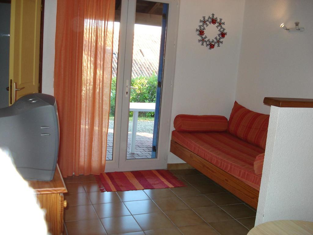La Grange Du Cheval Blanc Villeneuve-sur-Lot Room photo